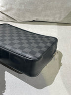 Louis Vuitton Black Clutch M51726