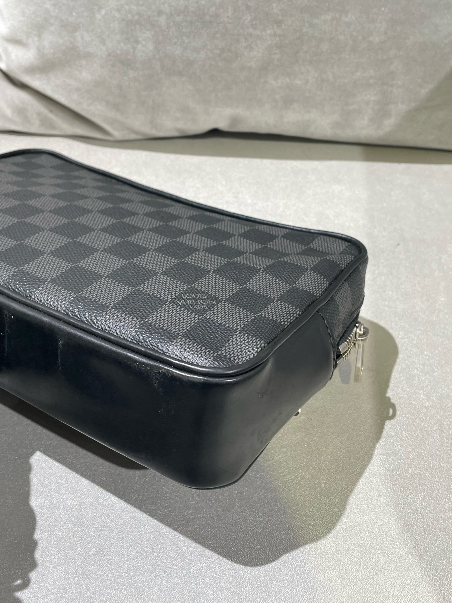 Louis Vuitton Black Clutch M51726