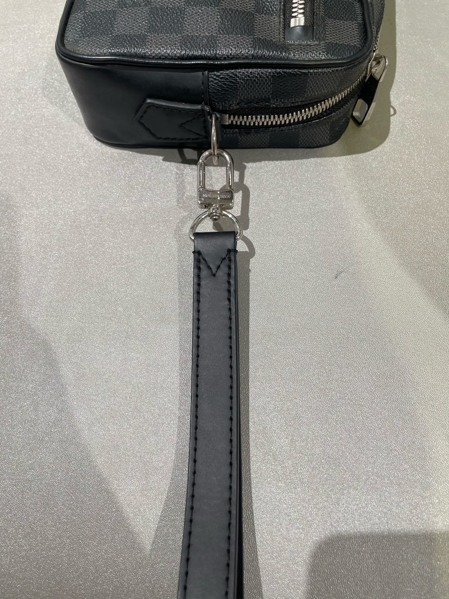 Louis Vuitton Black Clutch M51726