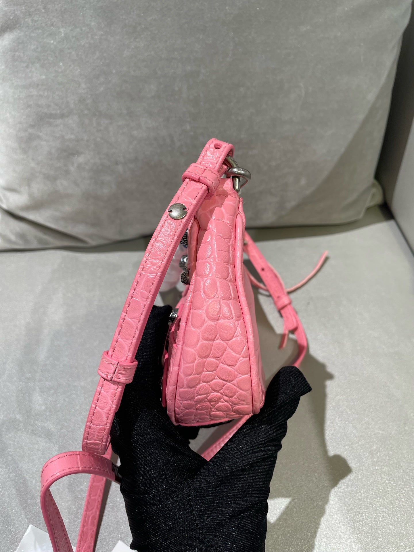 Balenciaga LE Pink 69581423EBY5812