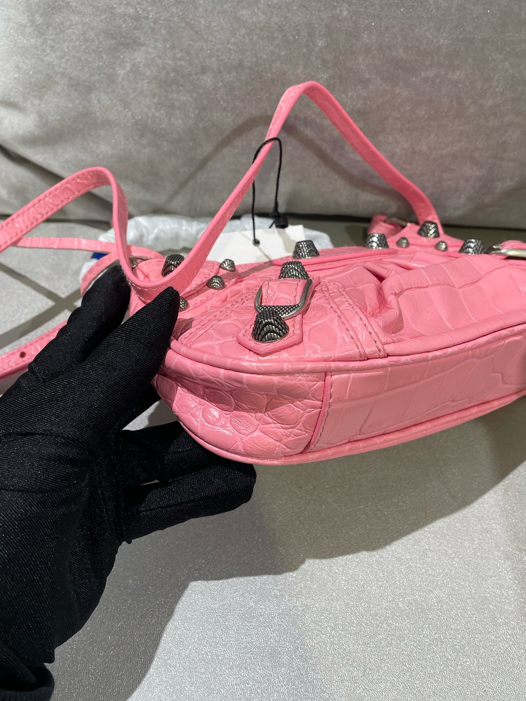 Balenciaga LE Pink 69581423EBY5812