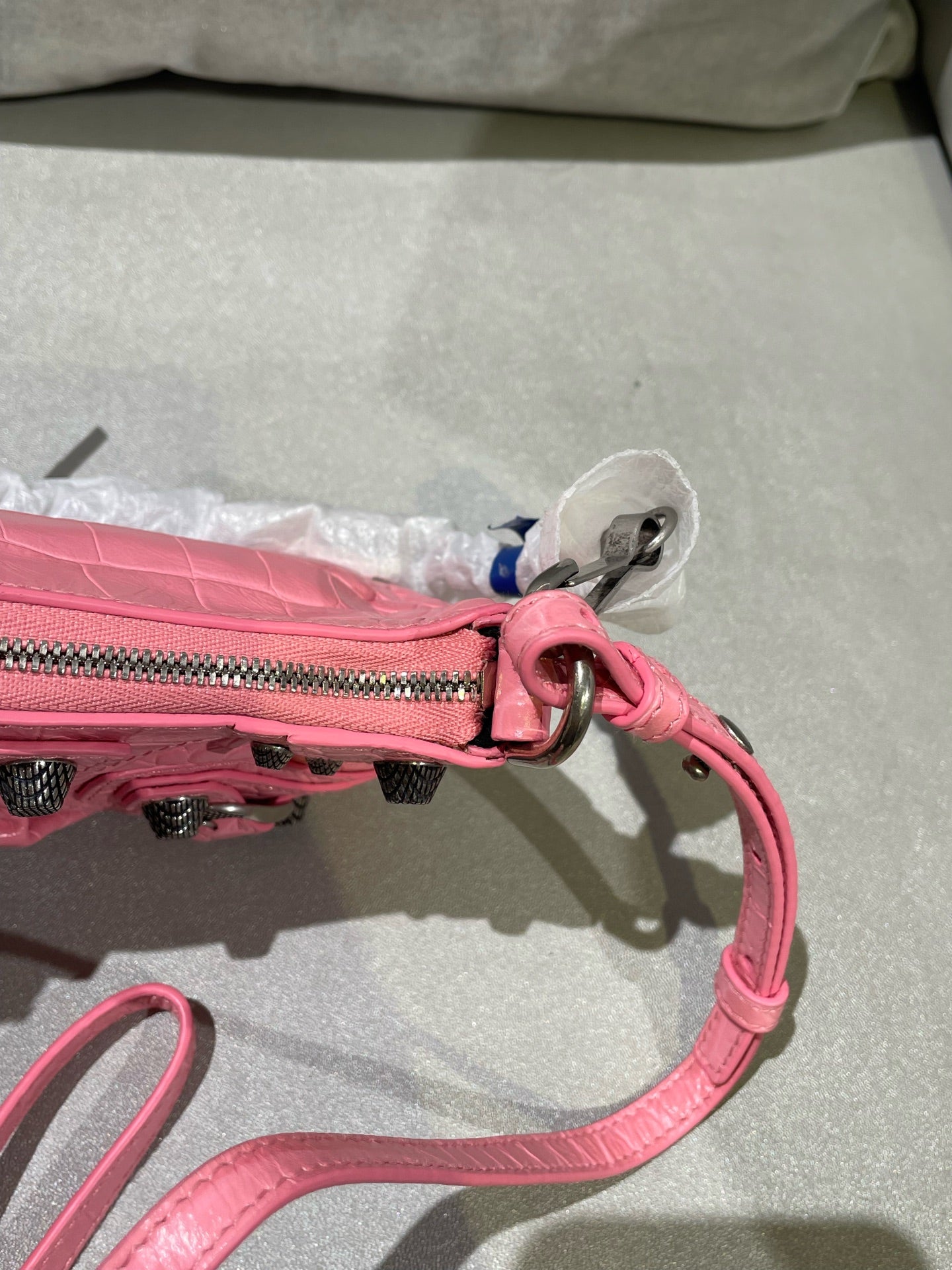 Balenciaga LE Pink 69581423EBY5812