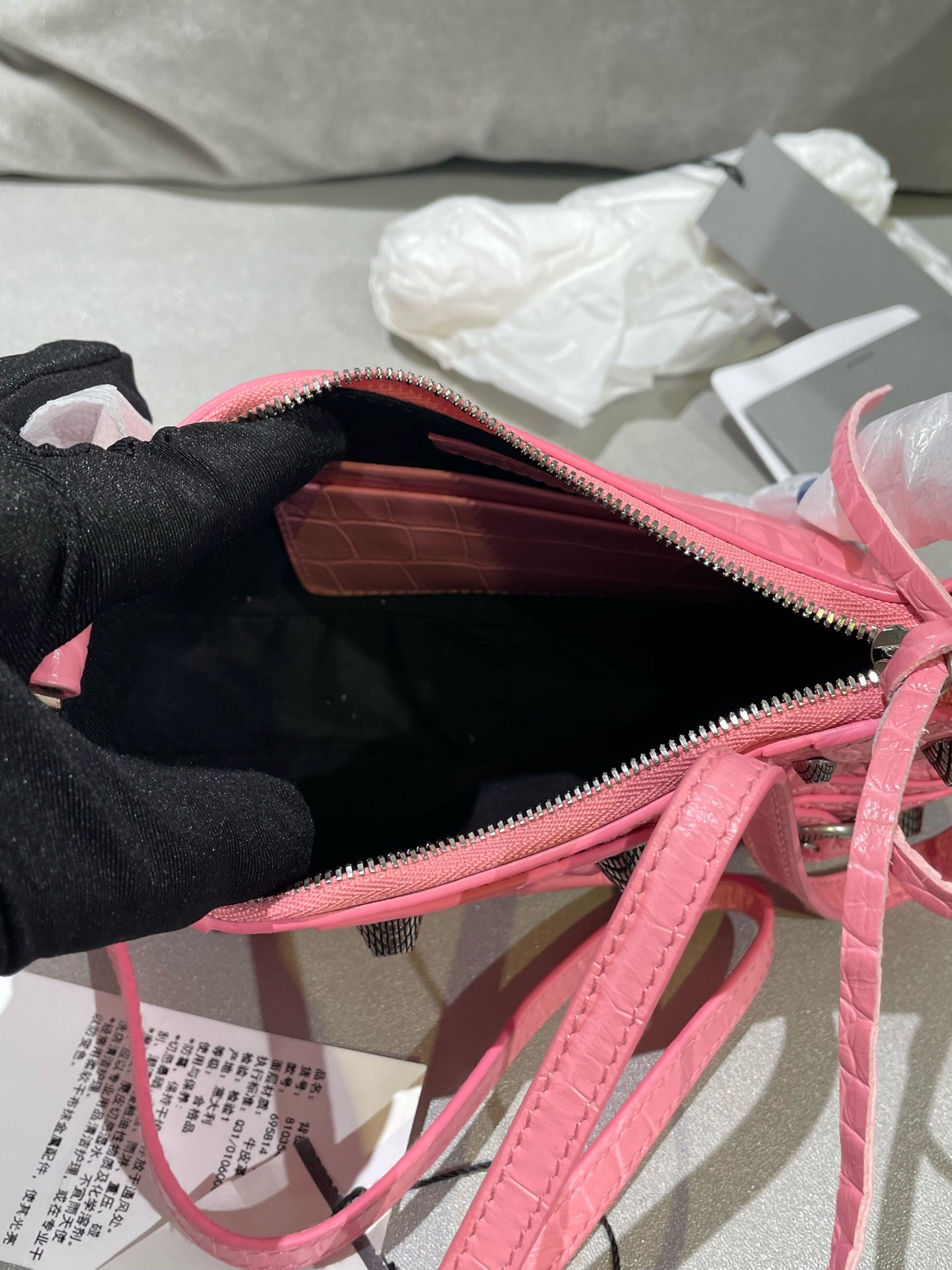 Balenciaga LE Pink 69581423EBY5812