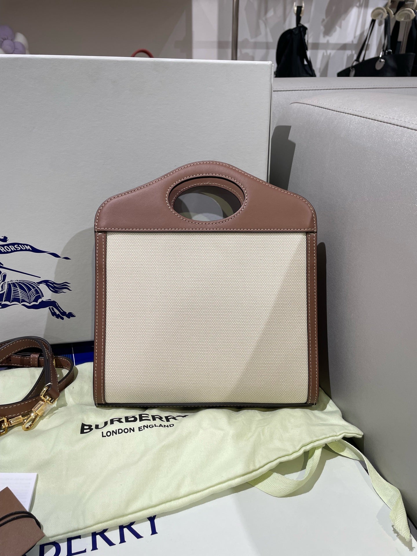 Burberry Canvas Beige Messenger Bag 80393611