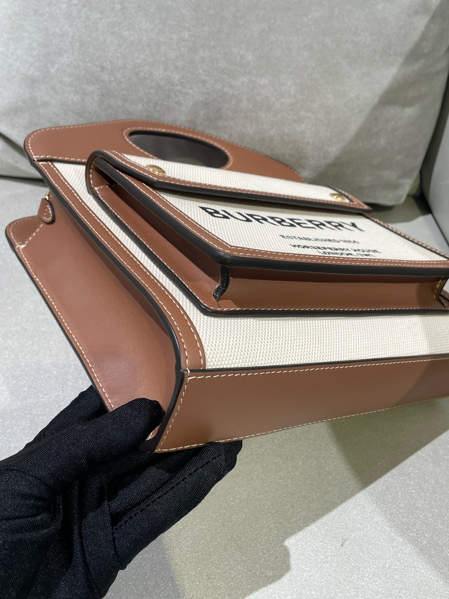 Burberry Canvas Beige Messenger Bag 80393611