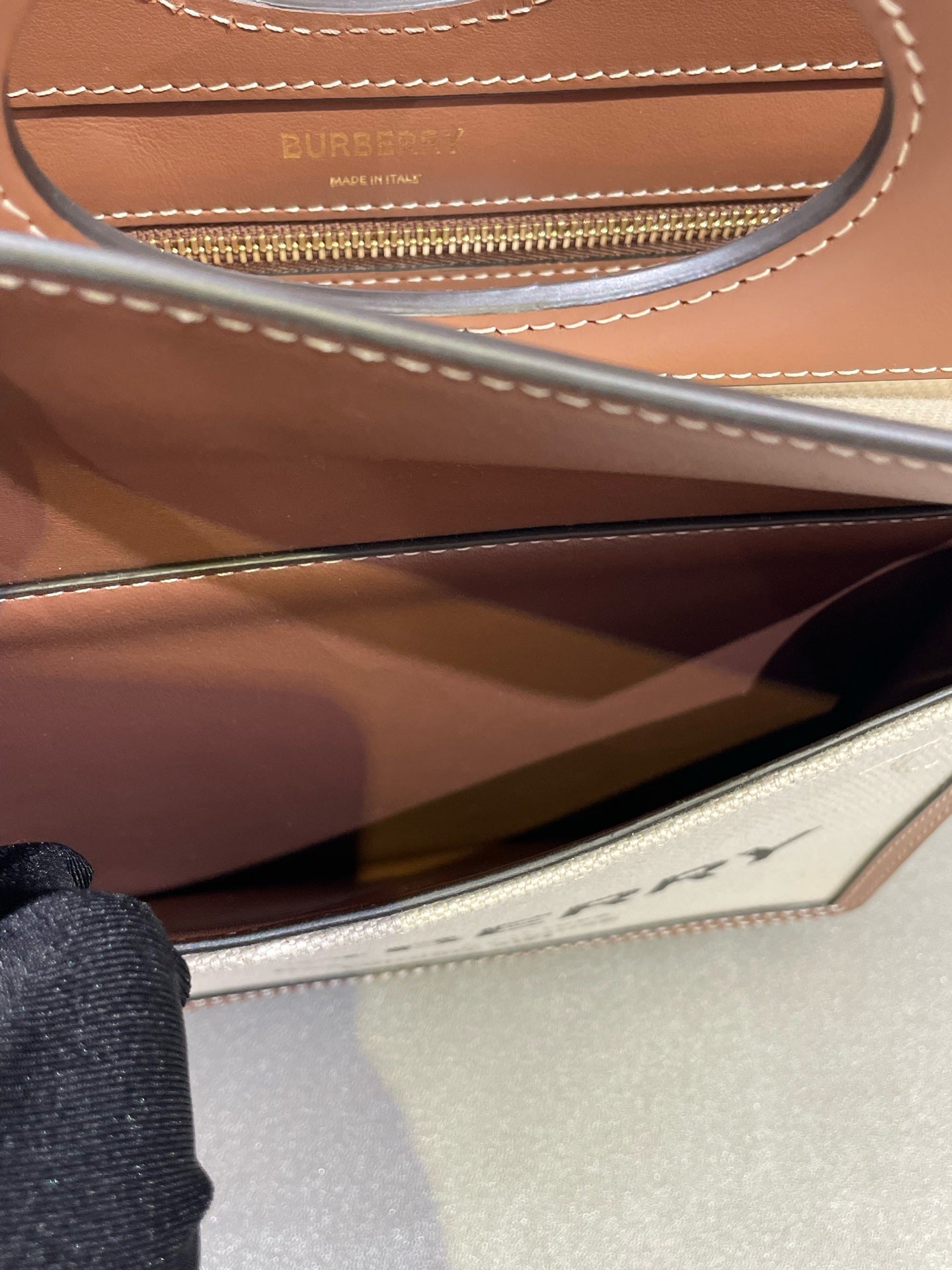 Burberry Canvas Beige Messenger Bag 80393611