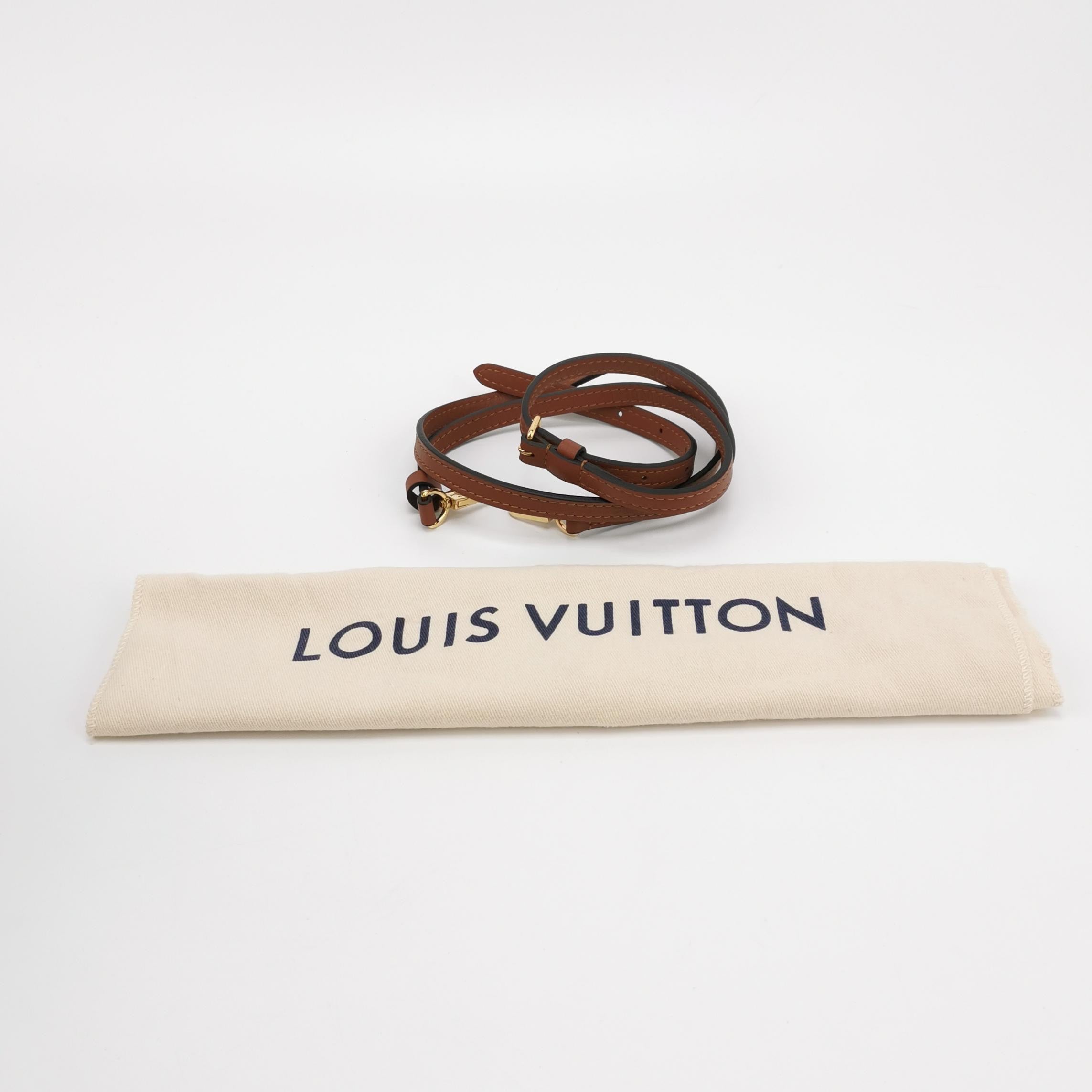 Louis Vuitton Locky Bb Crossbody M44654