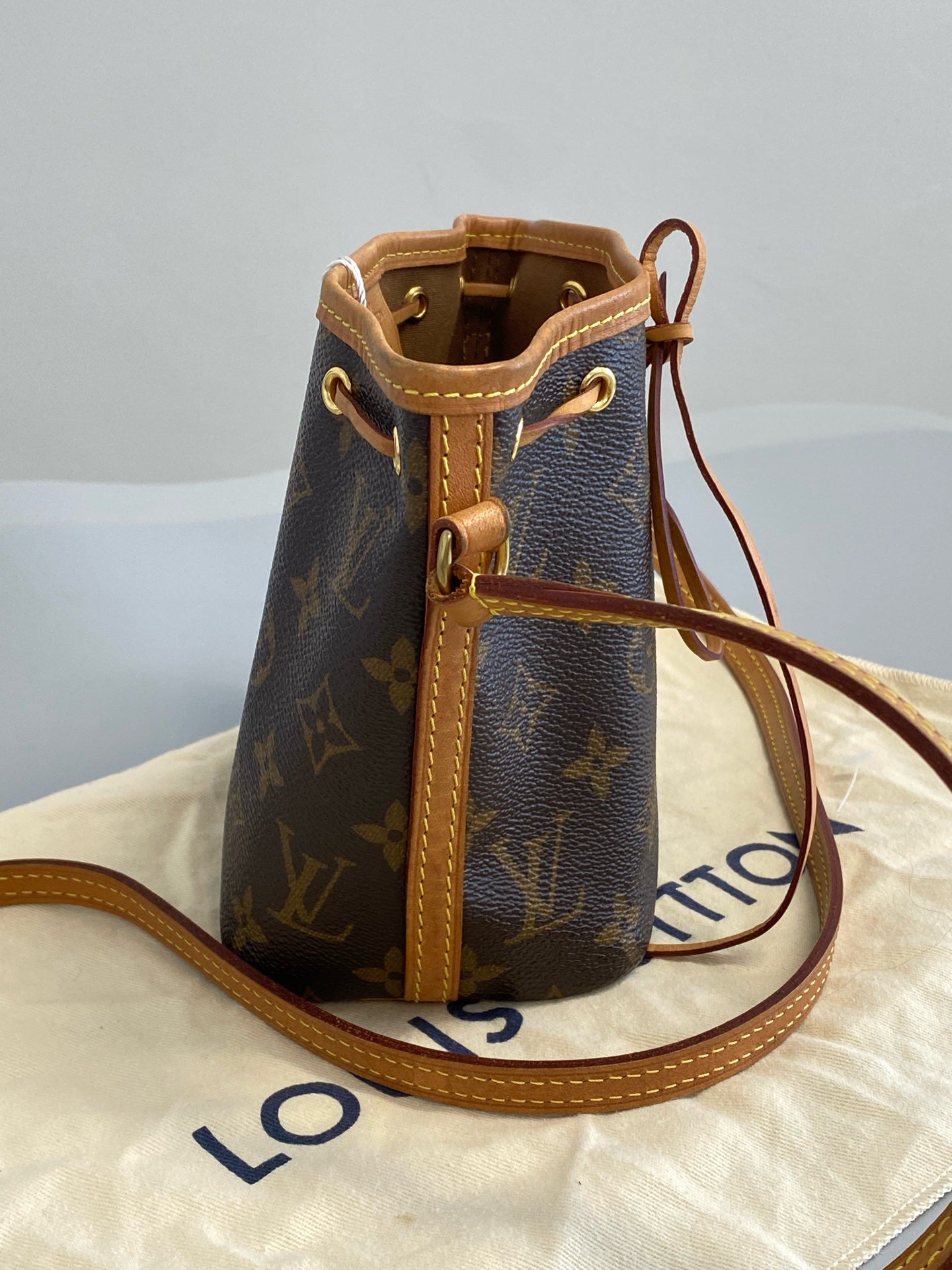 Louis Vuitton Bucket & Drawstring Bag M41346