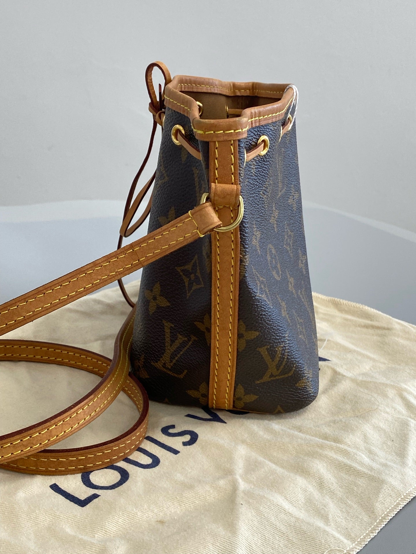 Louis Vuitton Bucket & Drawstring Bag M41346