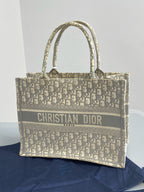 Dior Gray Tote M1296ZRIW_M932