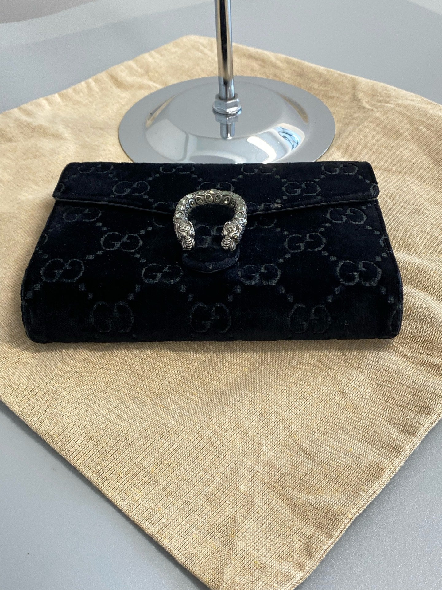 Gucci Velvet 401231-9JTPN-8176