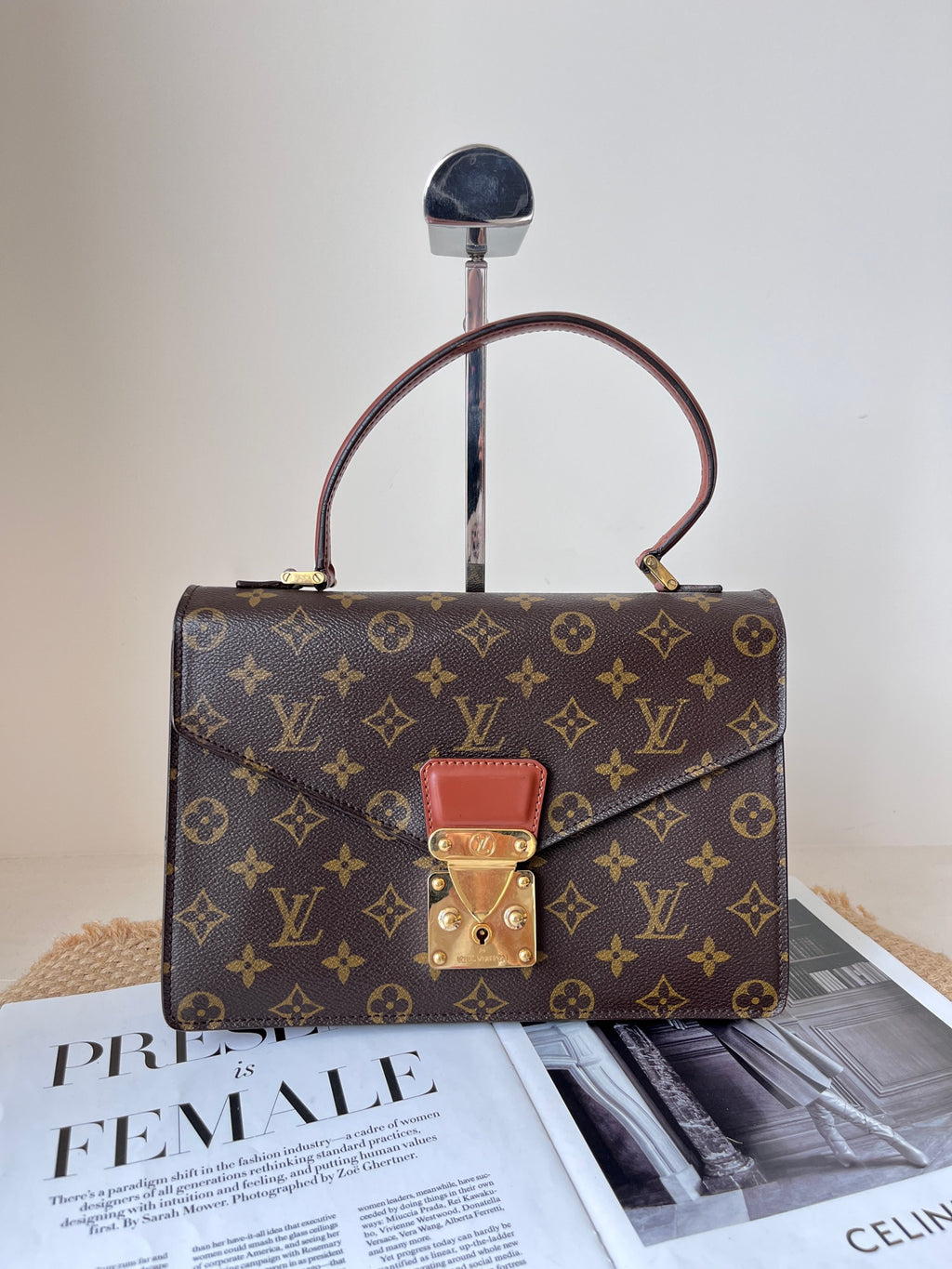 Louis Vuitton Messenger Bag