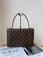 Louis Vuitton Messenger Bag