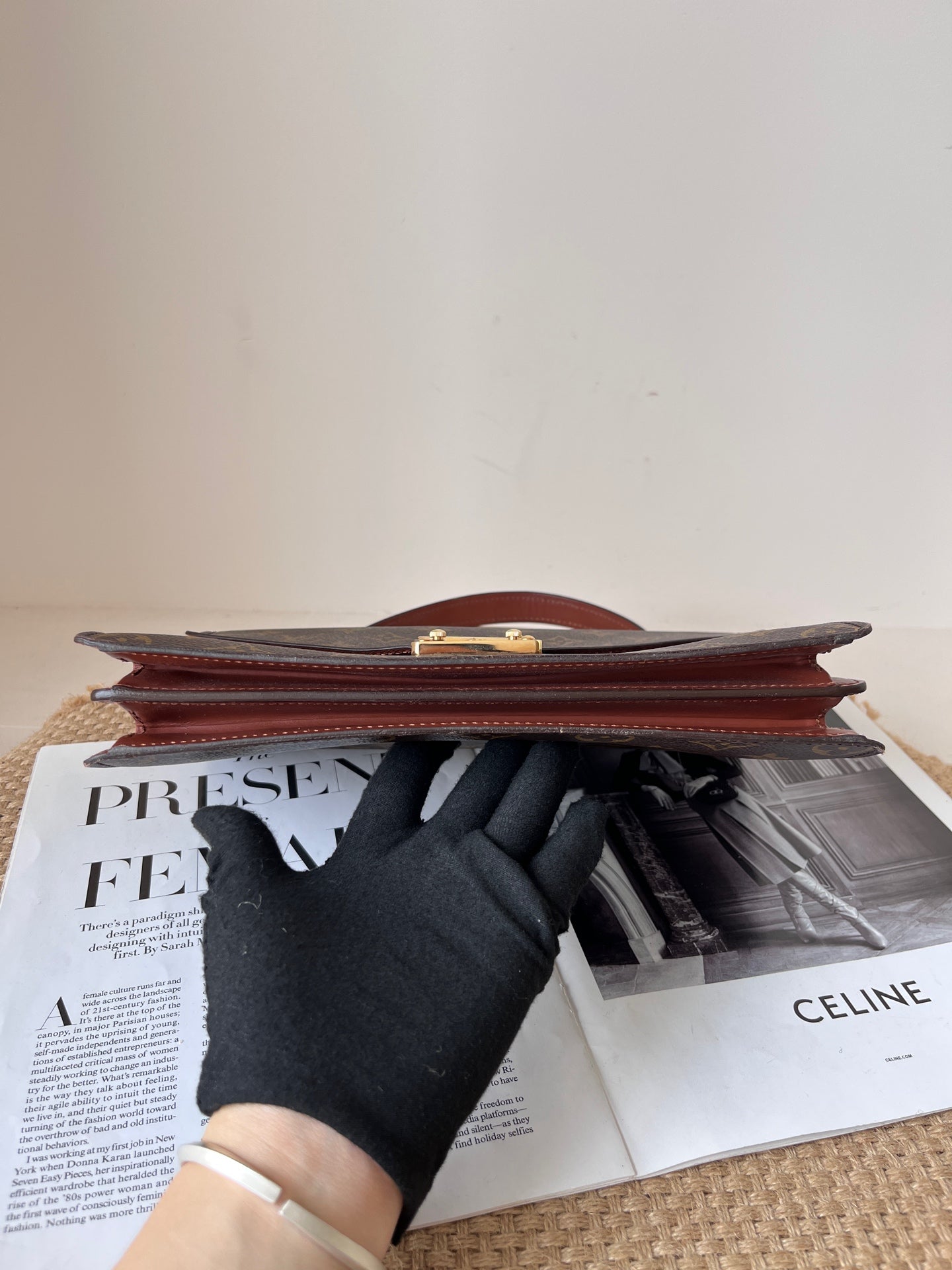 Louis Vuitton Messenger Bag