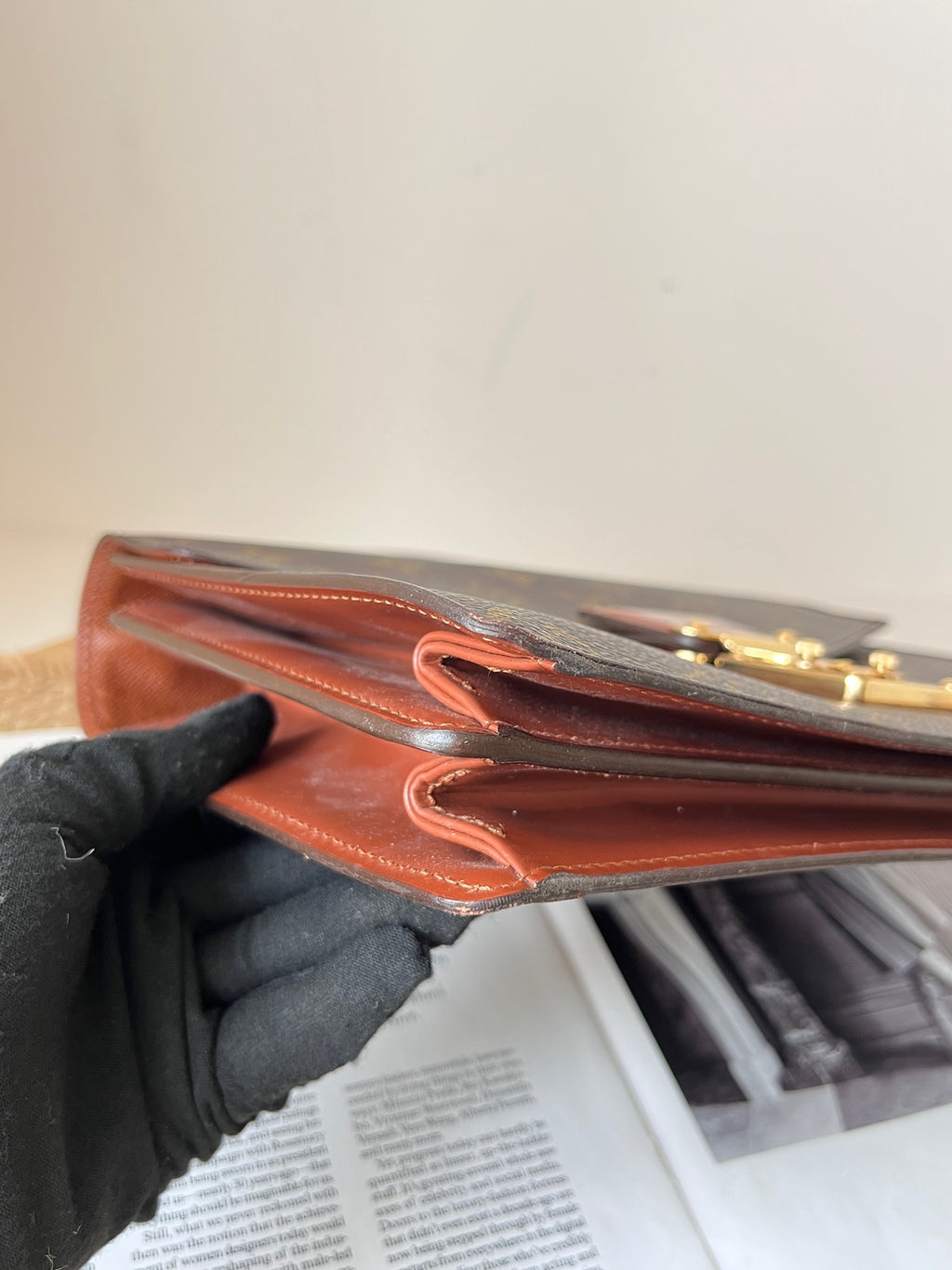 Louis Vuitton Messenger Bag