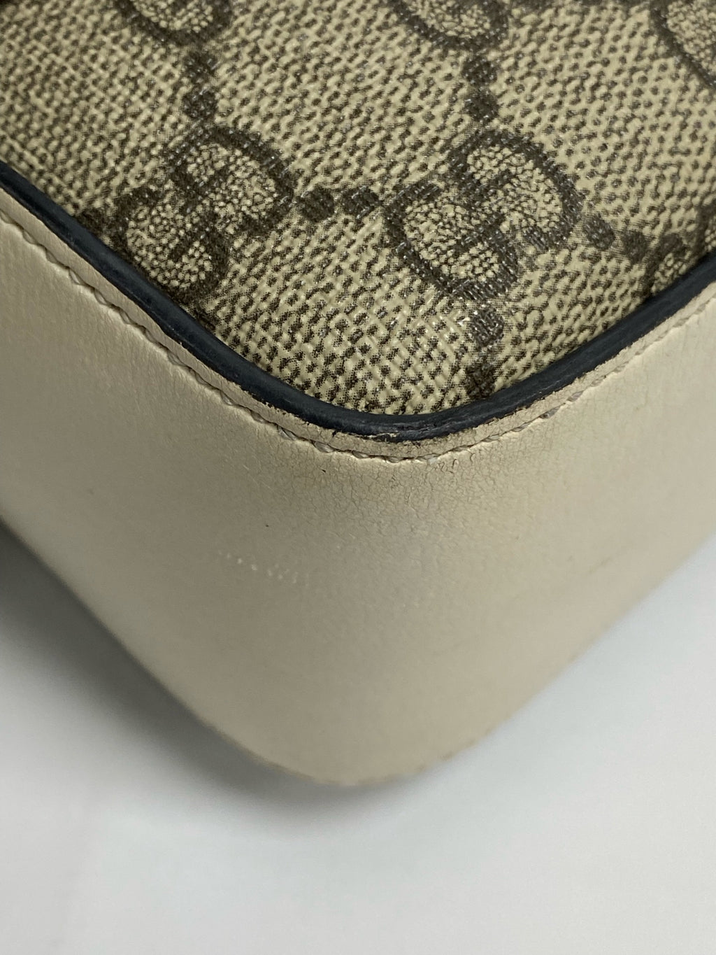 Gucci Classic Canvas White Shoulder Bag