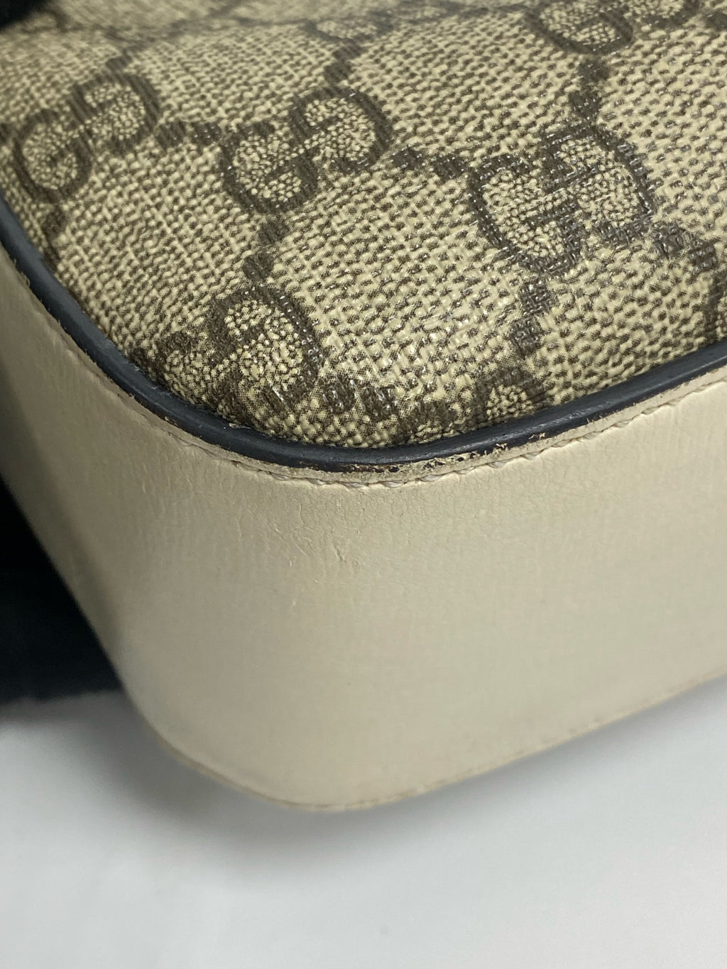 Gucci Classic Canvas White Shoulder Bag