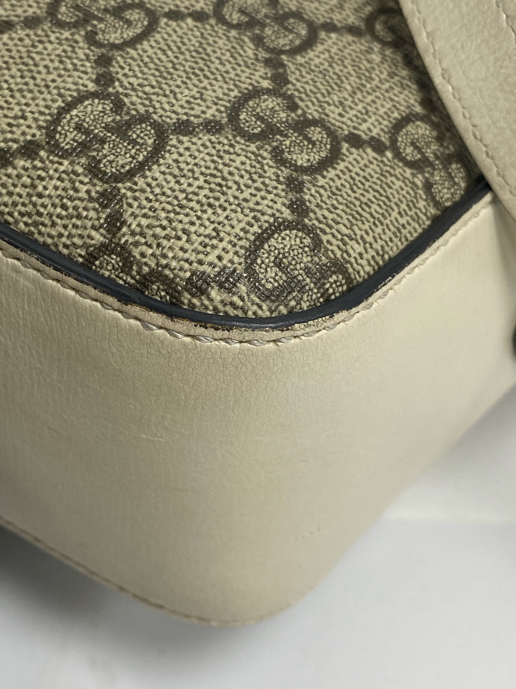 Gucci Classic Canvas White Shoulder Bag