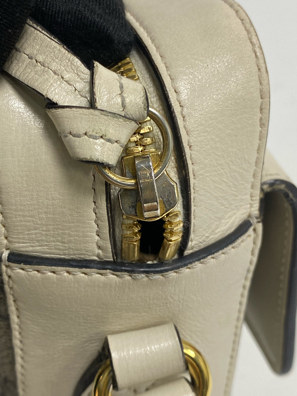 Gucci Classic Canvas White Shoulder Bag