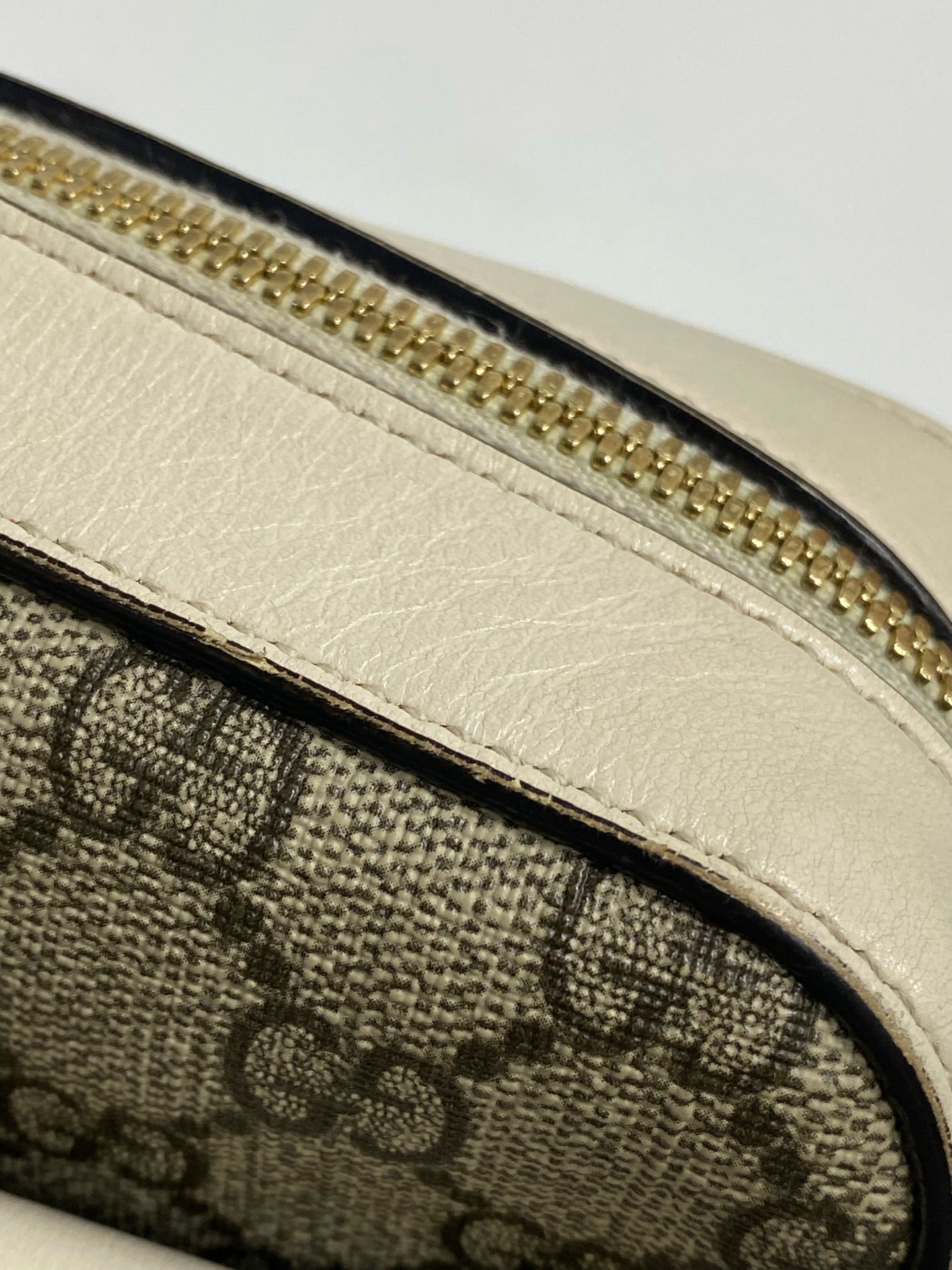 Gucci Classic Canvas White Shoulder Bag