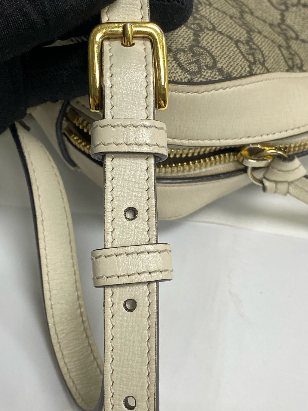 Gucci Classic Canvas White Shoulder Bag