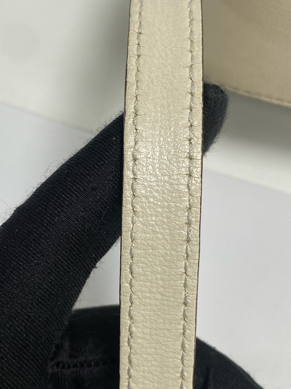 Gucci Classic Canvas White Shoulder Bag