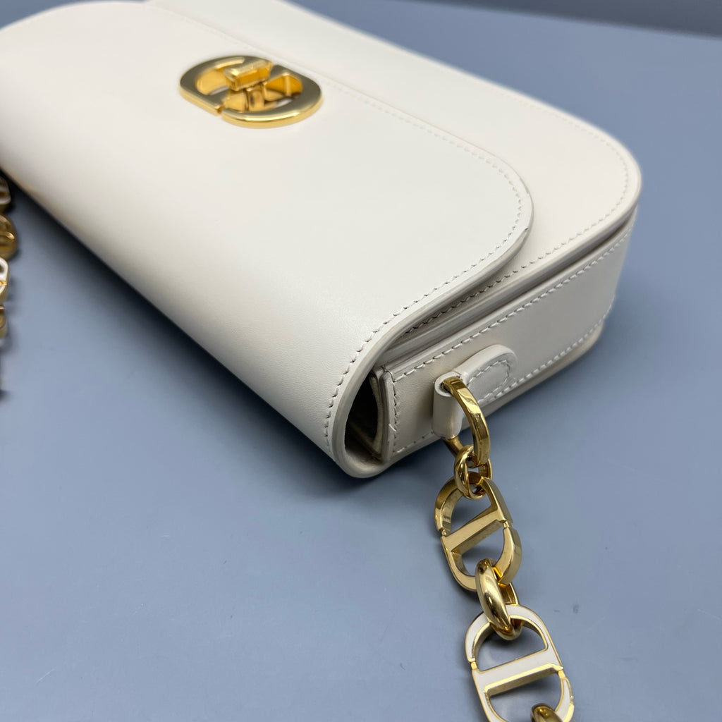 Dior White