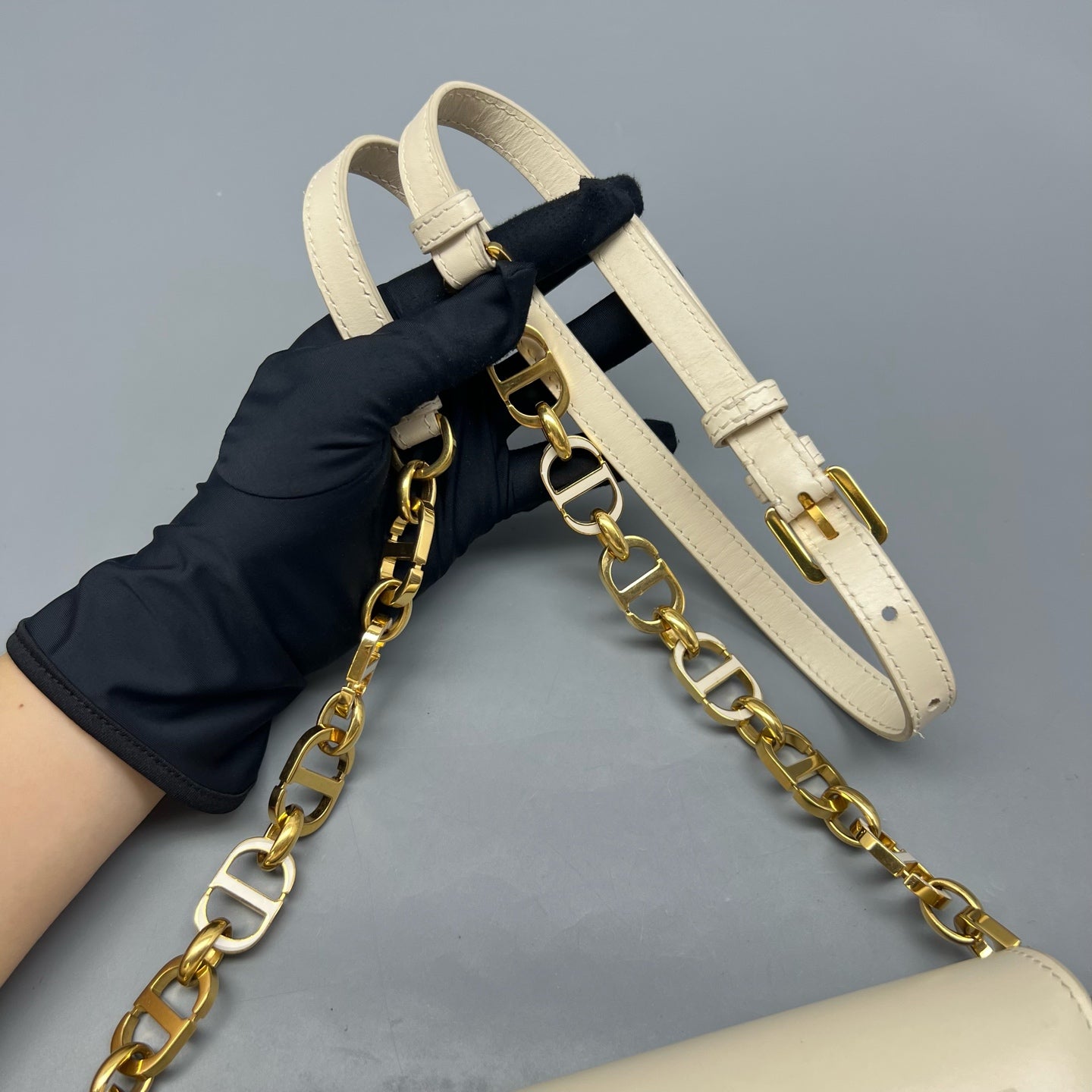 Dior White