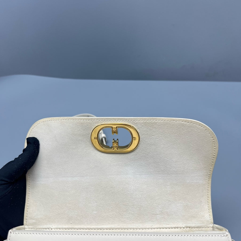 Dior White