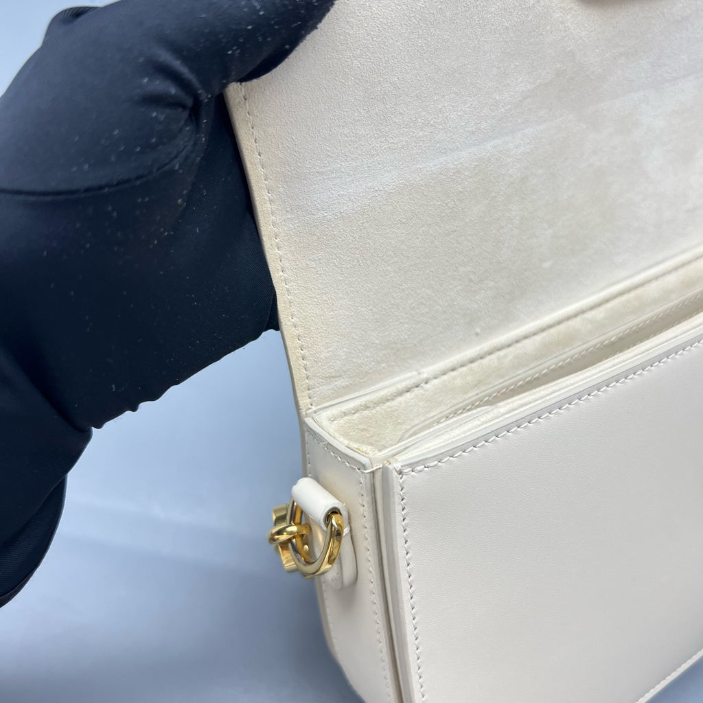 Dior White