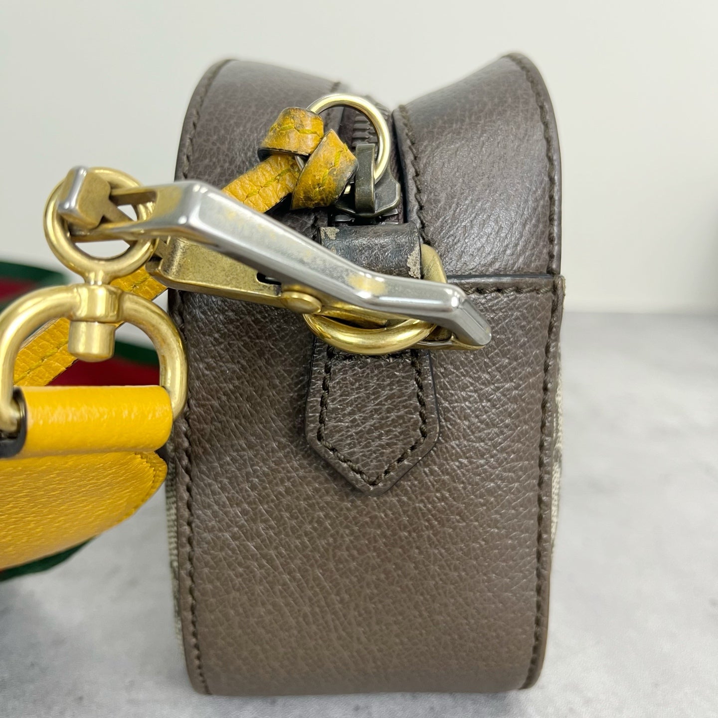 Gucci Neo Vintage GG Supreme canvas messenger bag 476466 K9GVT 8856