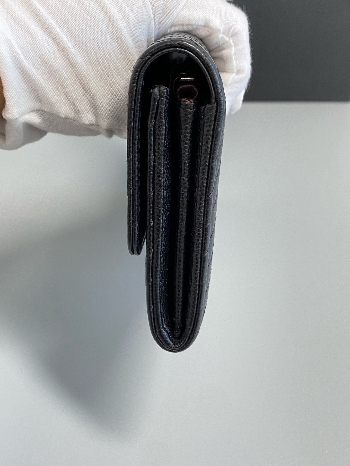 Chanel Mouth-shaped wallet A80758_Y25128_45002
