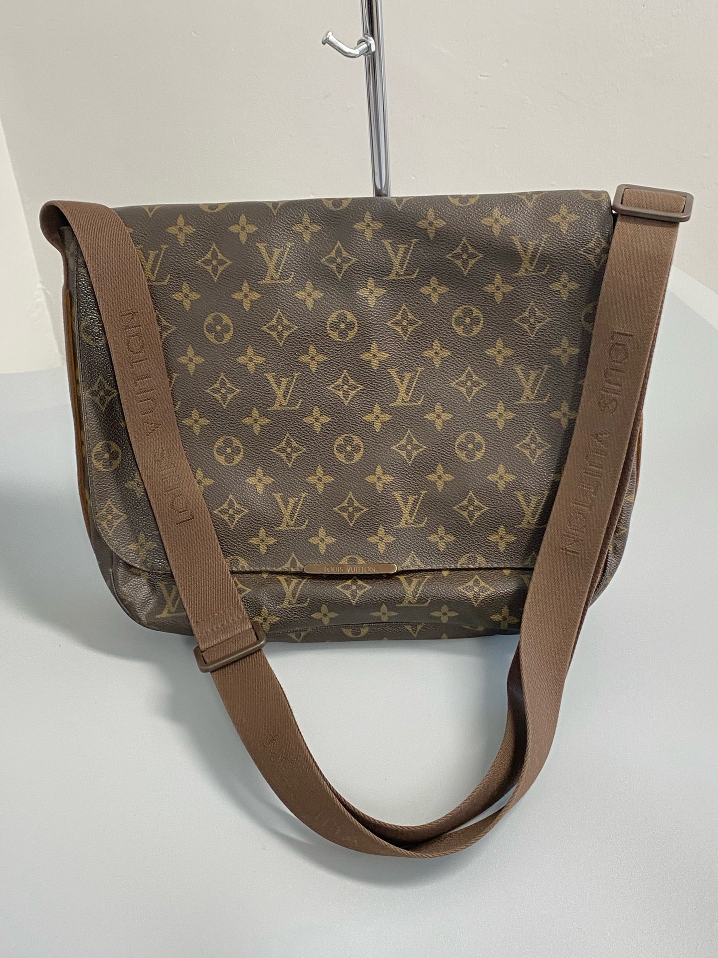 Louis Vuitton Brown Messenger Bag M97039