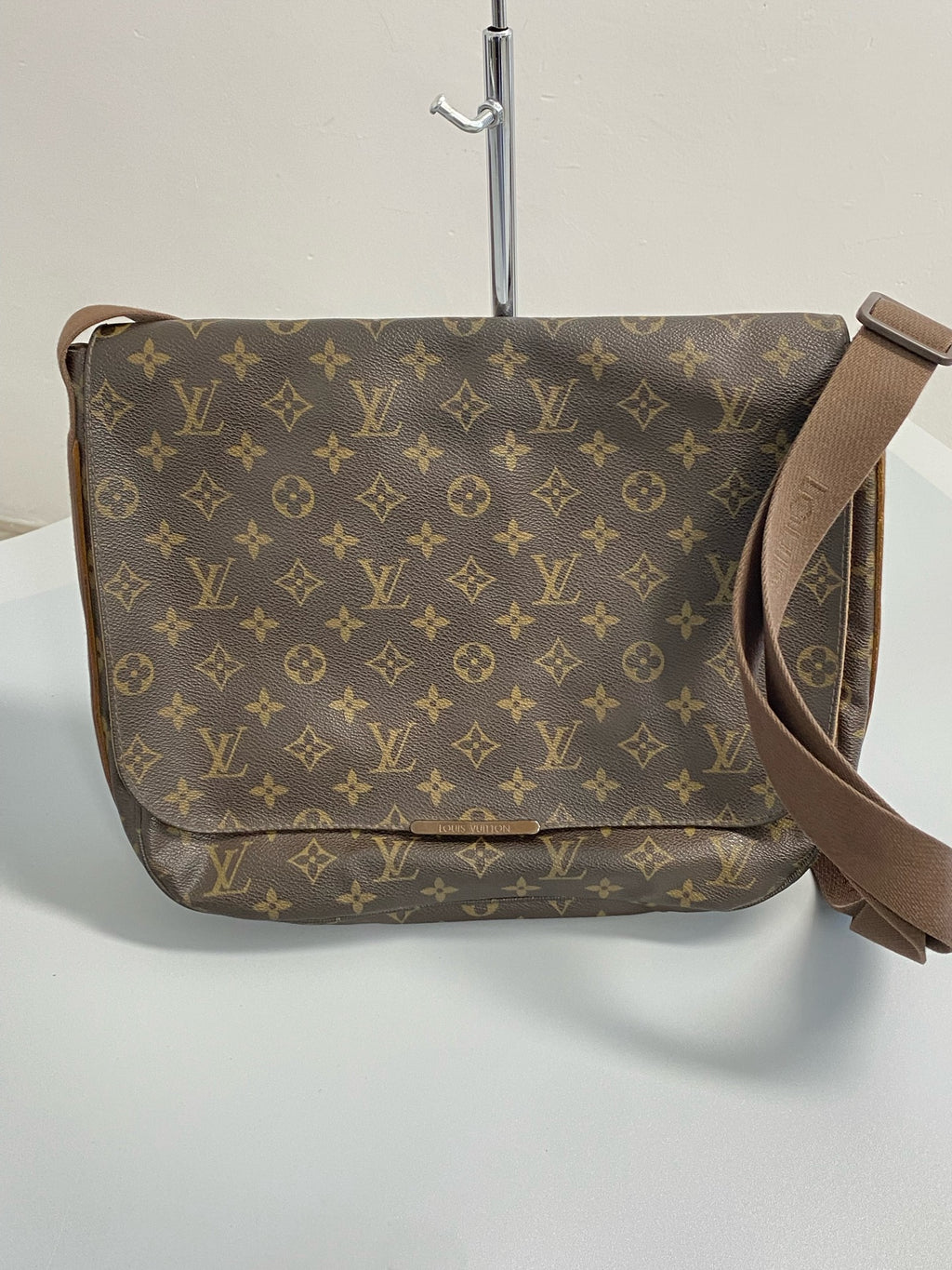 Louis Vuitton Brown Messenger Bag M97039
