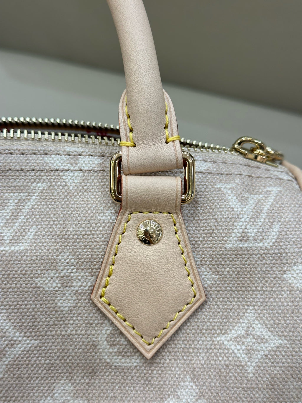 Louis Vuitton SPEEDY BANDOULIÈRE 20 Handbag Canvas Beige 13.5 x 12 x 20.5cm M15151