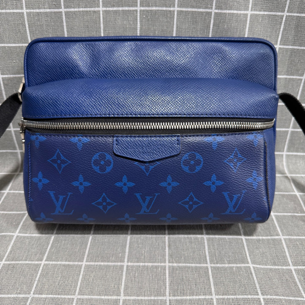 Louis Vuitton Outdoor Leather M30242
