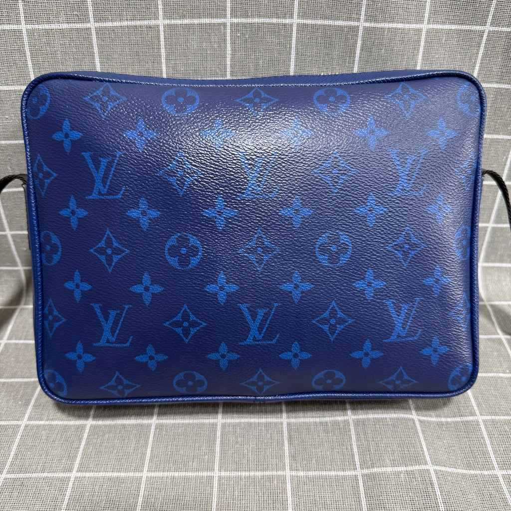 Louis Vuitton Outdoor Leather M30242