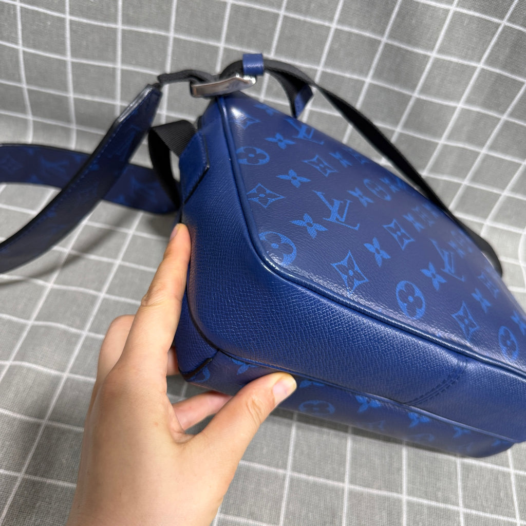 Louis Vuitton Outdoor Leather M30242