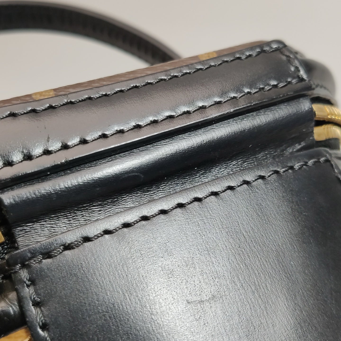 Louis Vuitton Cannes Crossbody M43986