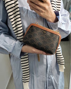 Celine Crossbody CONF.10E382CBX.04LU