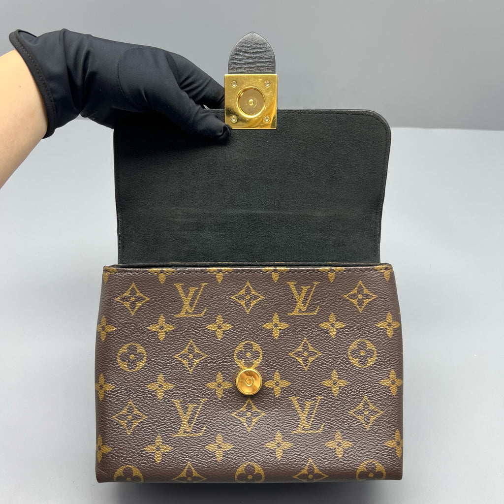 Louis Vuitton Black