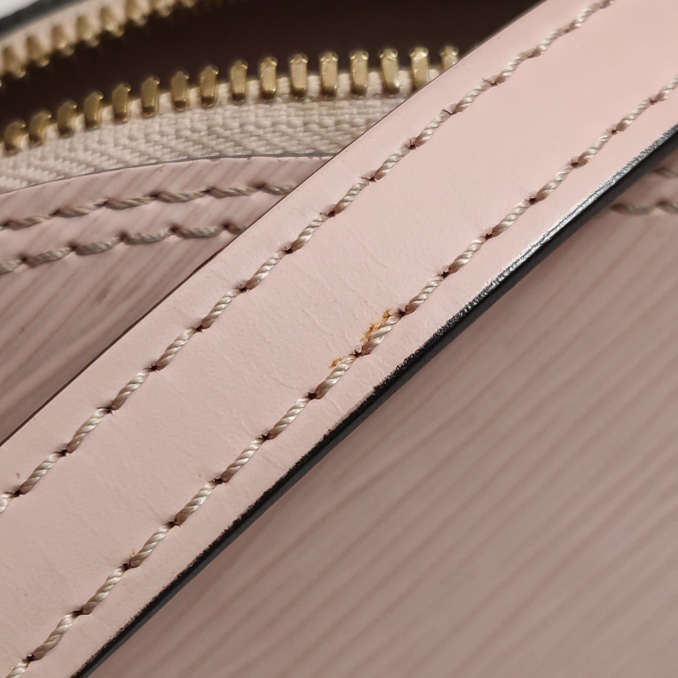 Louis Vuitton Crossbody M51406