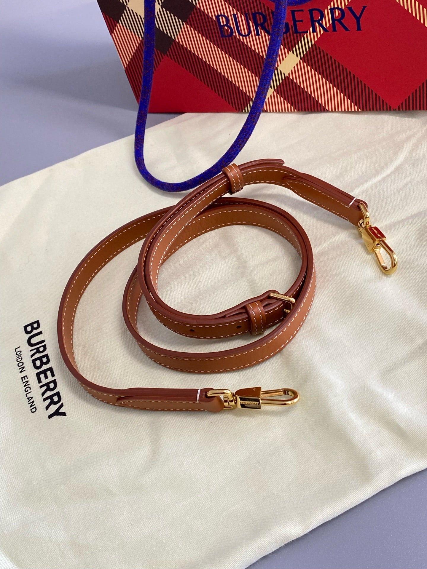 Burberry Messenger Bag 80368121