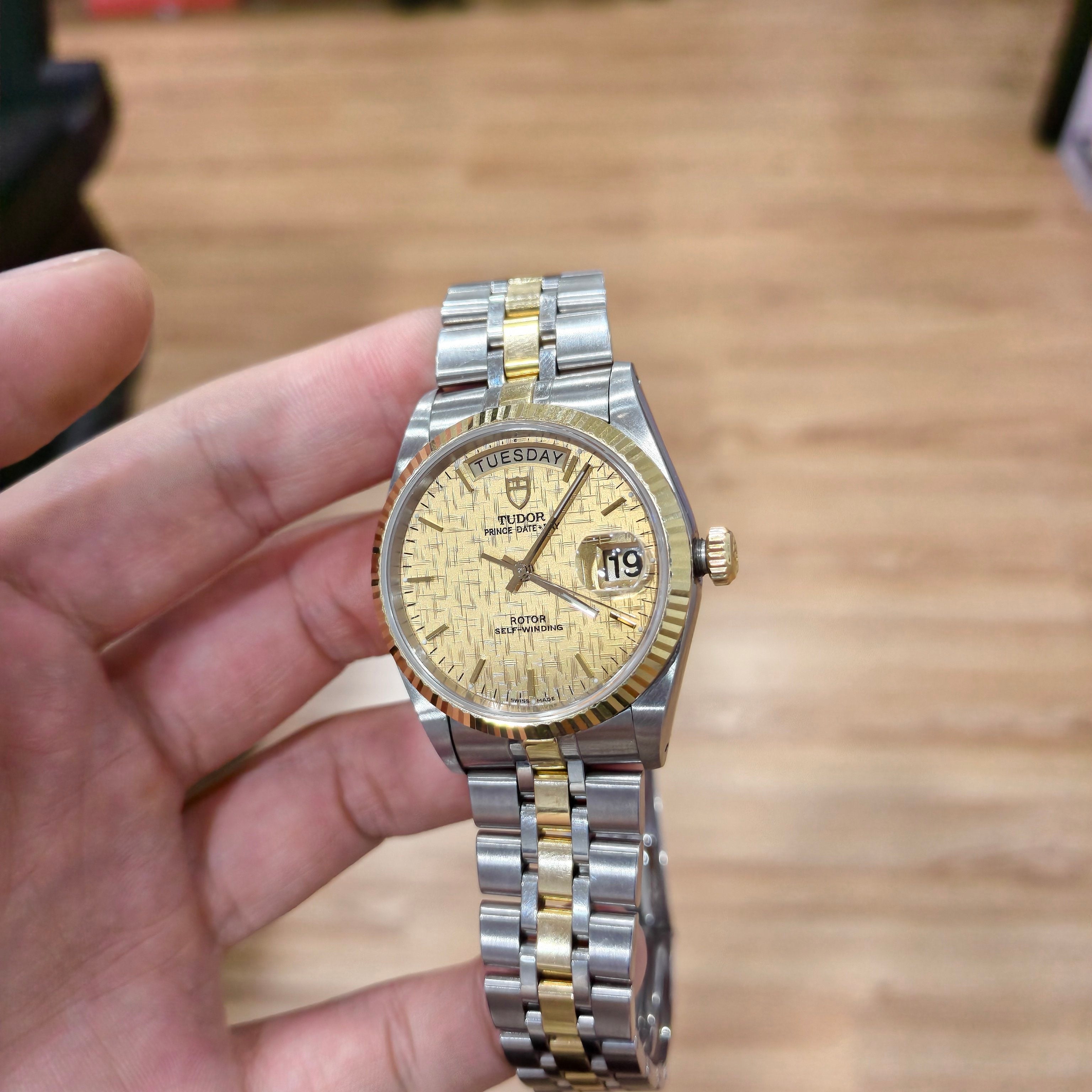 Tudor Prince Sunday Calendar Model 36 millimeters m76213-0016