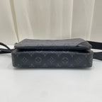 Louis Vuitton Messenger Bag