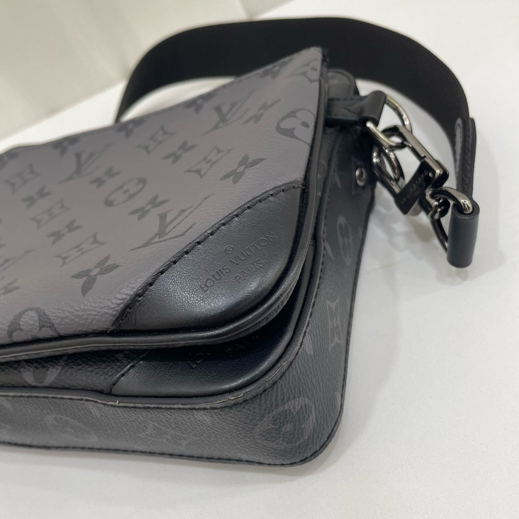 Louis Vuitton Messenger Bag