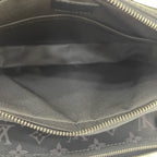 Louis Vuitton Messenger Bag