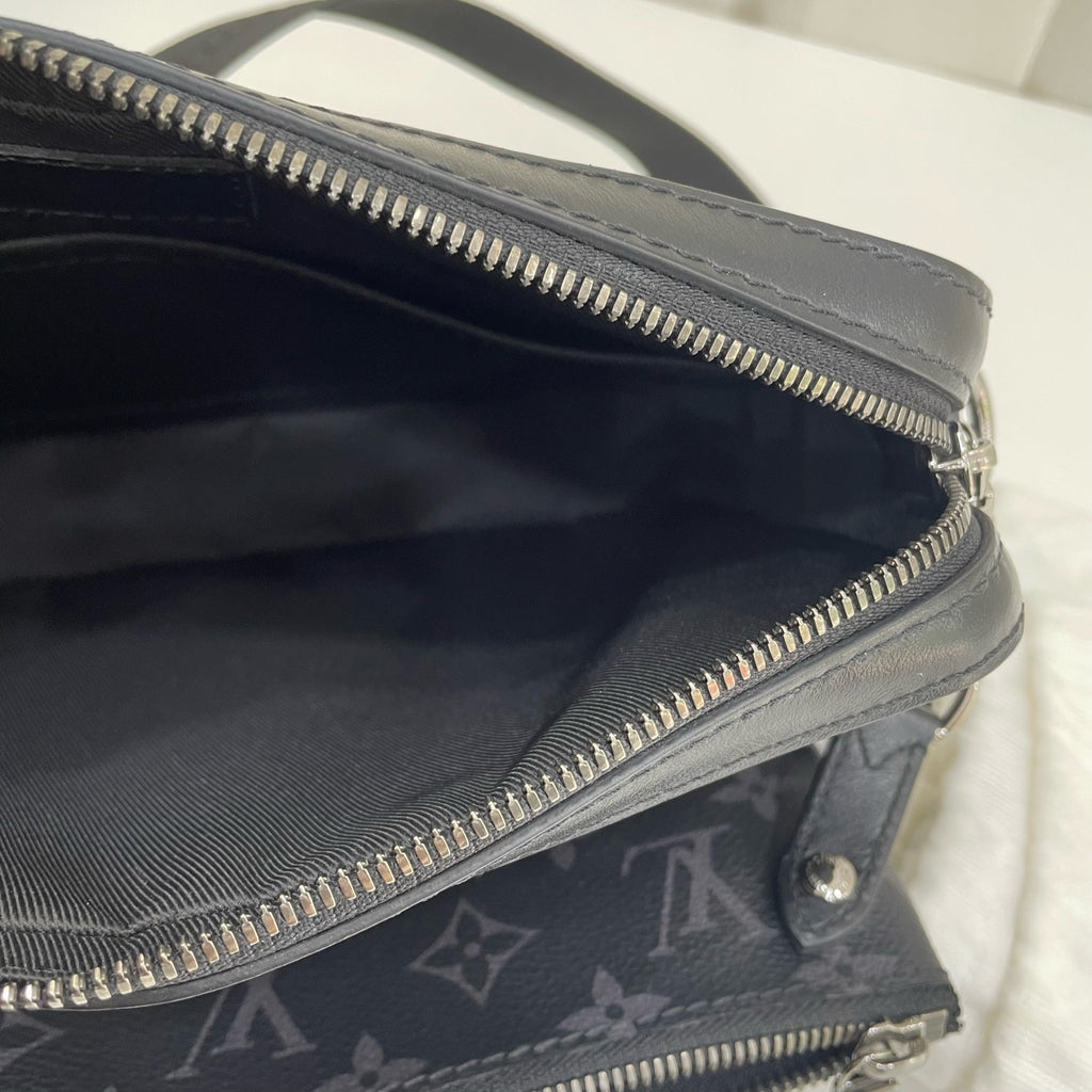 Louis Vuitton Messenger Bag