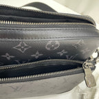 Louis Vuitton Messenger Bag