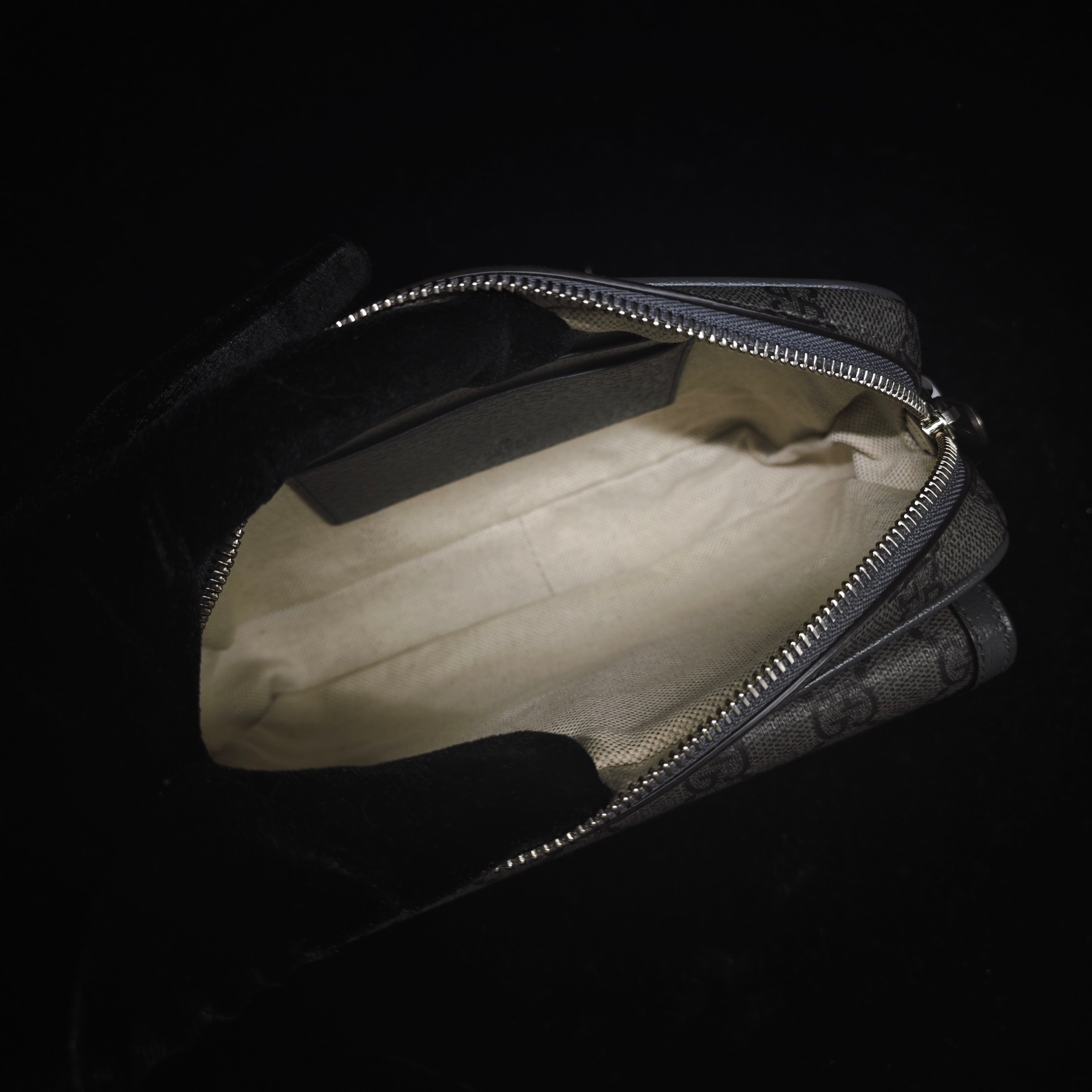Gucci Shoulder Bag